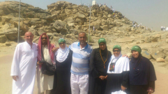 بالصور: حجاج مدينة اللد يصلون إلى الديار الحجازية بسلام 